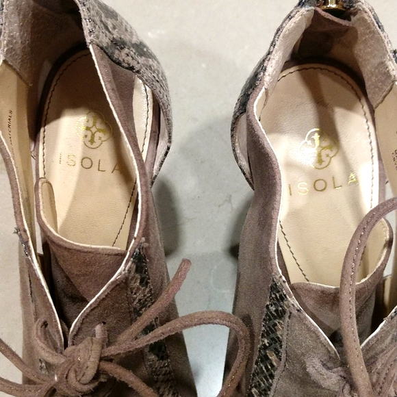 Isola Lace Up Peep Toe Heels Size 8 - Picture 4 of 9